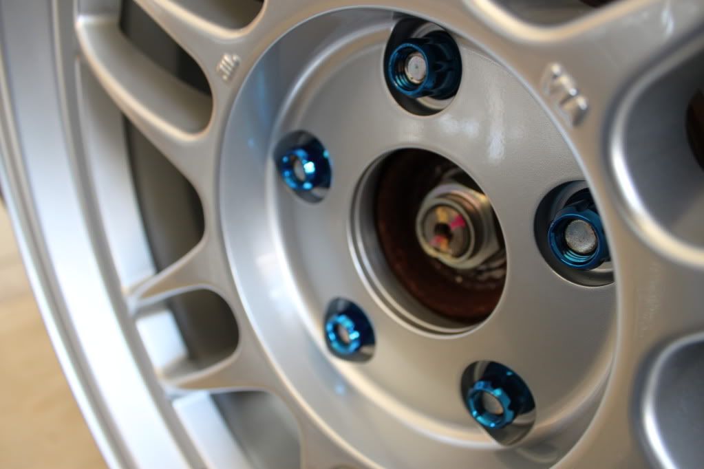 blue muteki lug nuts on enkei rpf1? 8th Generation Honda Civic Forum
