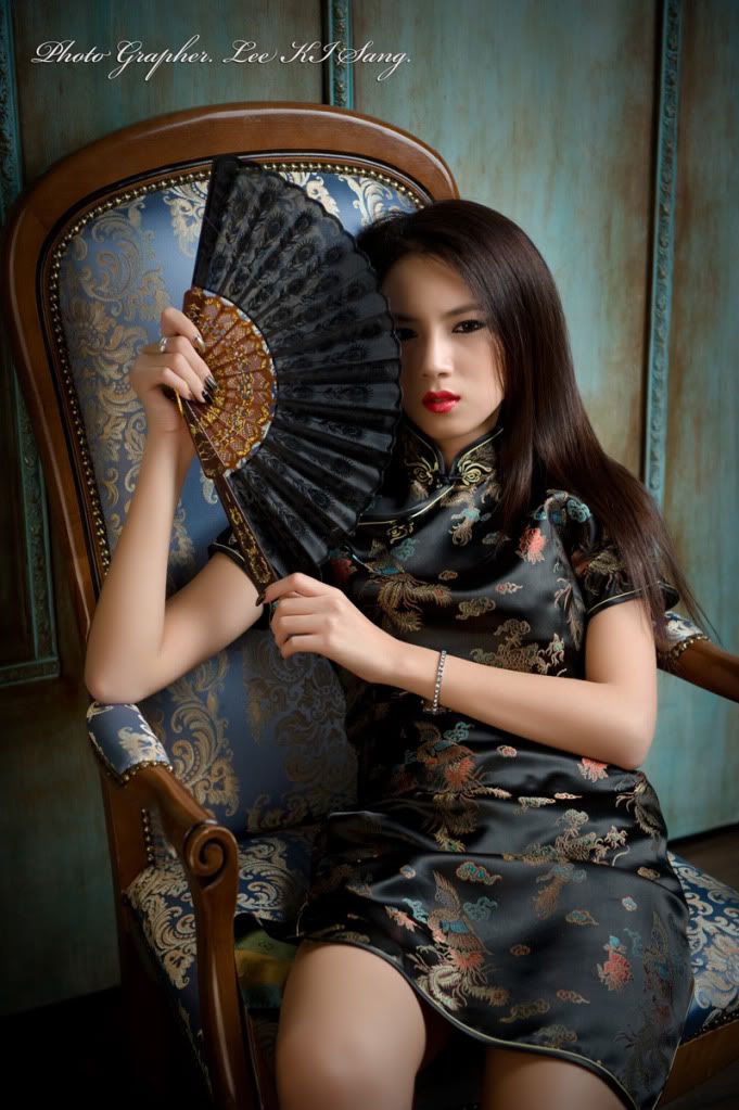 Lee-Mi-Hyeon-Chinese-Dress-04.jpg