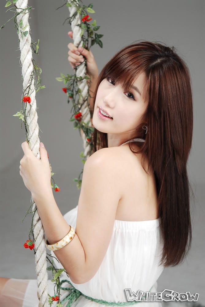 Song-Jina-White-Dress-13.jpg