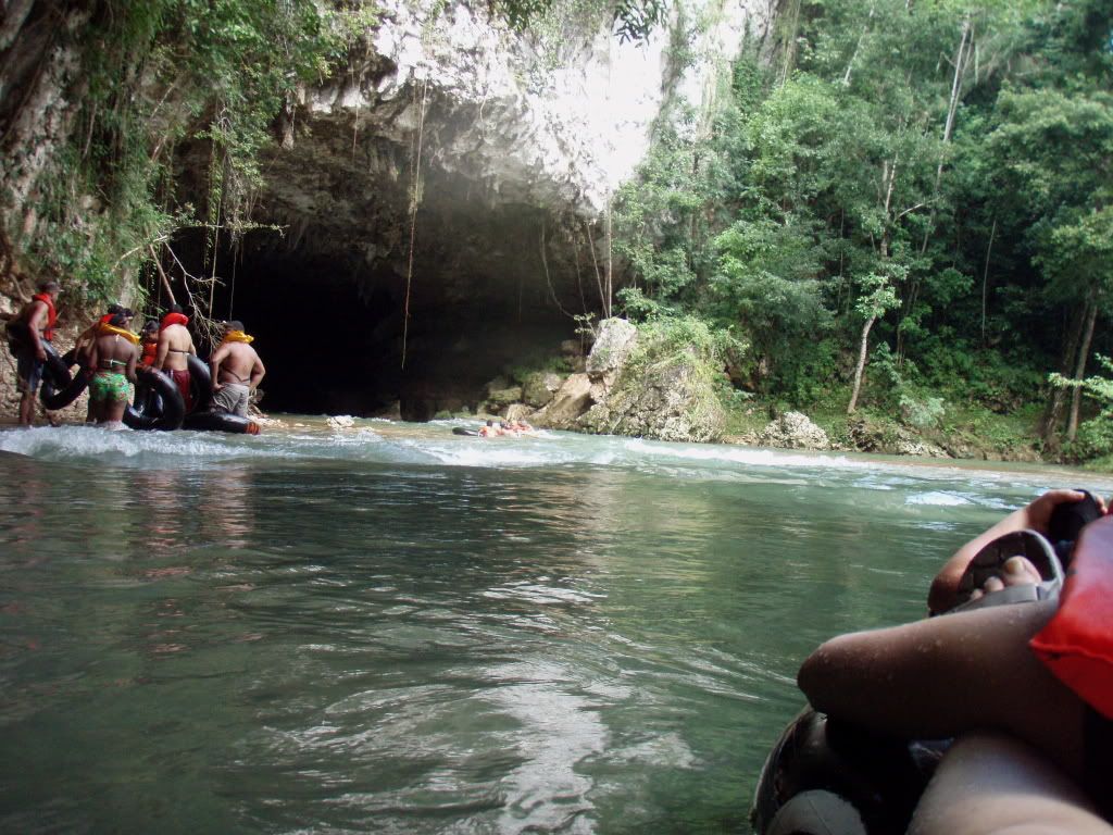 GoingIntoTheSecondCave-Belize12-20-.jpg