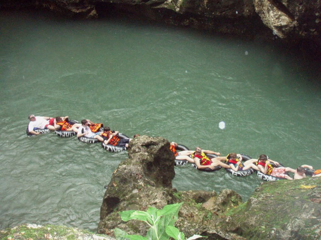 WatchingAnotherGroup-Belize12-20-06.jpg