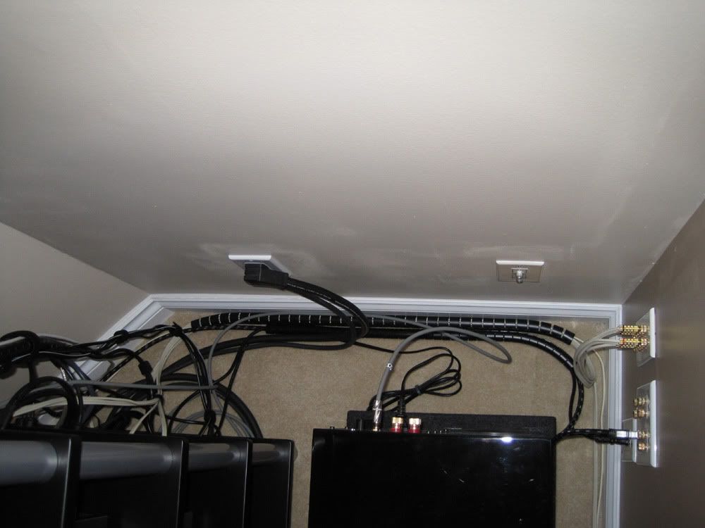 cablemanagement_zps7e586d44.jpg?t=1348356757